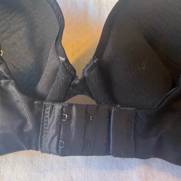 Body By Victoria Wired Bra size 38D, Solid Black, Smooth and Silky - Picture 6 of 8